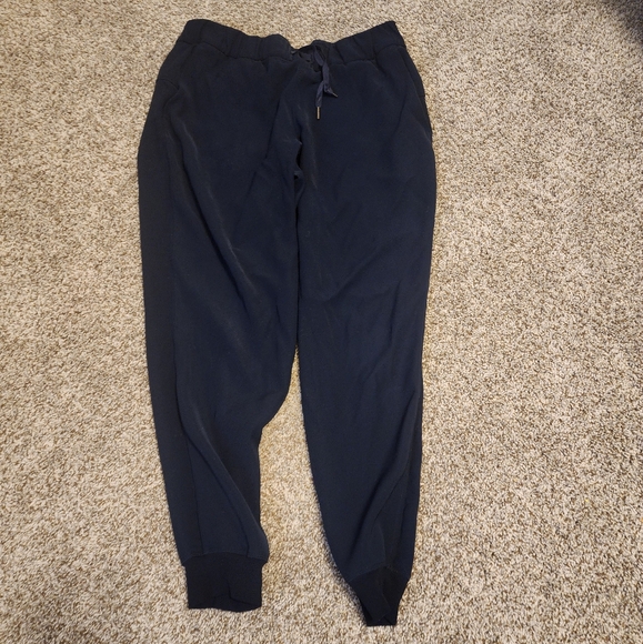 LULULEMON On The Fly Joggers - Picture 1 of 4